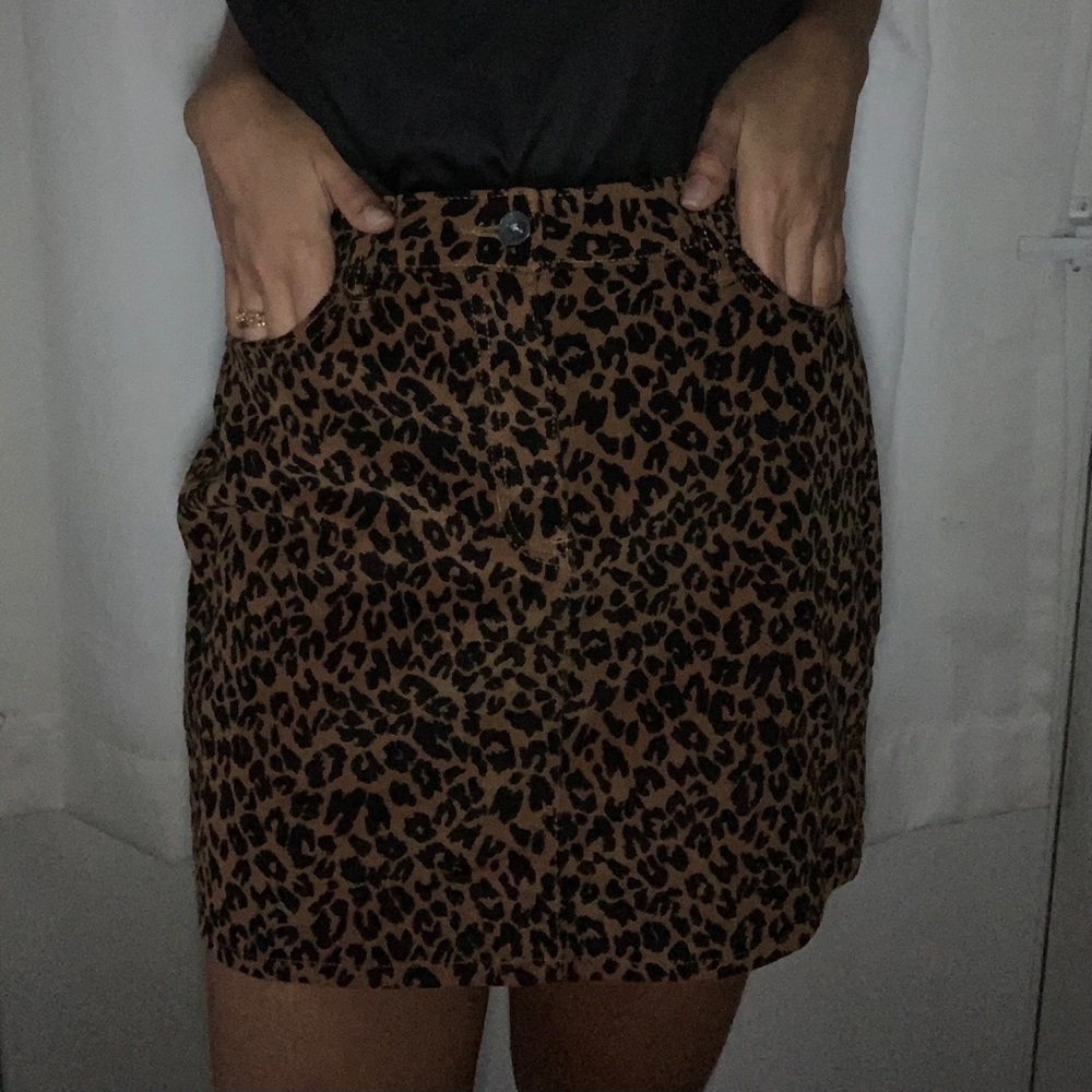 Cheetah Print Mini Skirt - Like New! Size 11